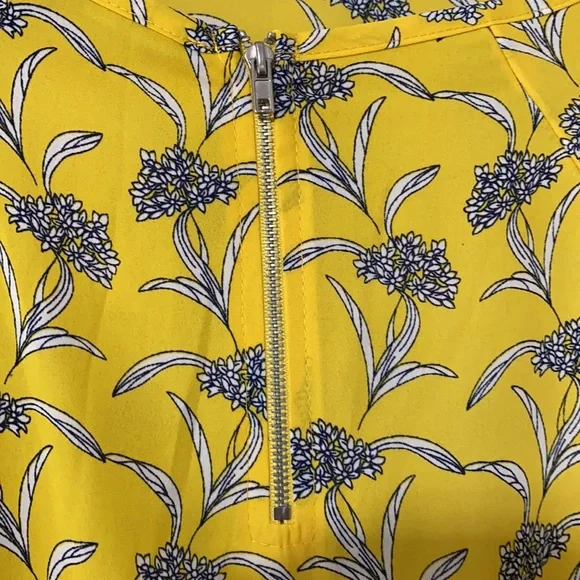 Ladies blouse - Picture 4 of 7